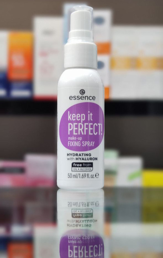 اسپری فیکس آرایش اسنس Essence مدل keep it Perfect حجم 50 میل | بدون الکل، حاوی هیالورونیک اسید